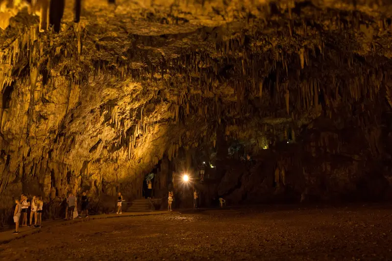 Drogarati Stalactite Cave