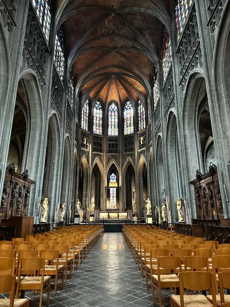 Collégiale Sainte-Waudru