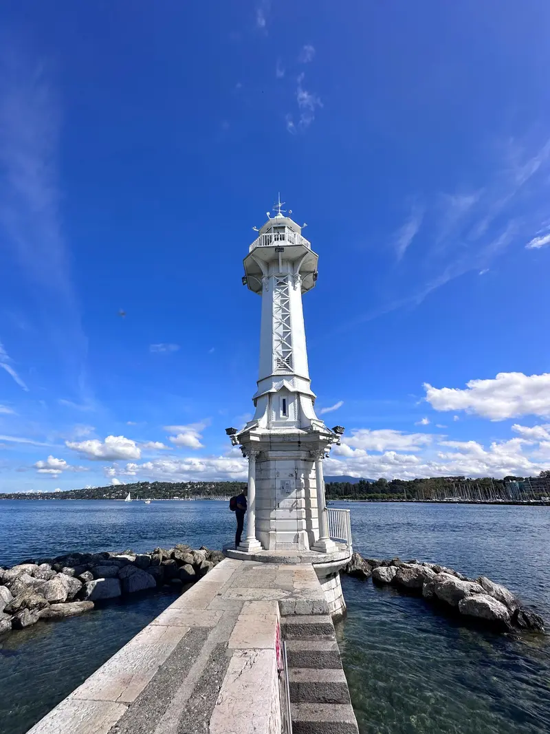 Phare des Pâquis