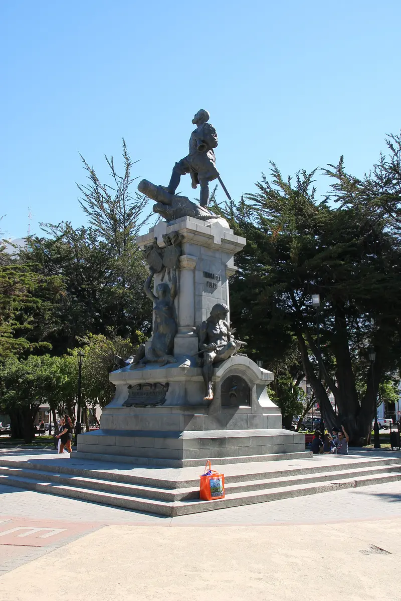 Monumento Hernando De Magallanes