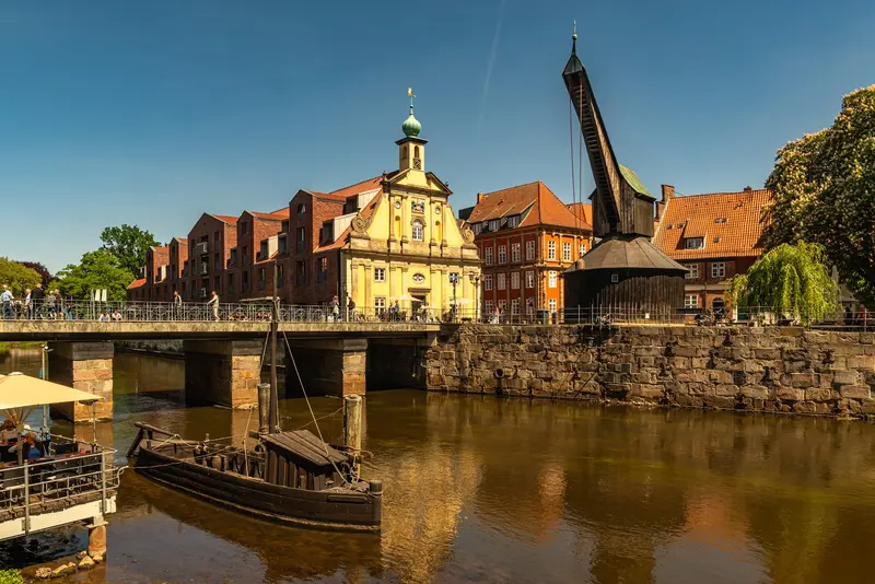 Stintmarkt in the Waterfront