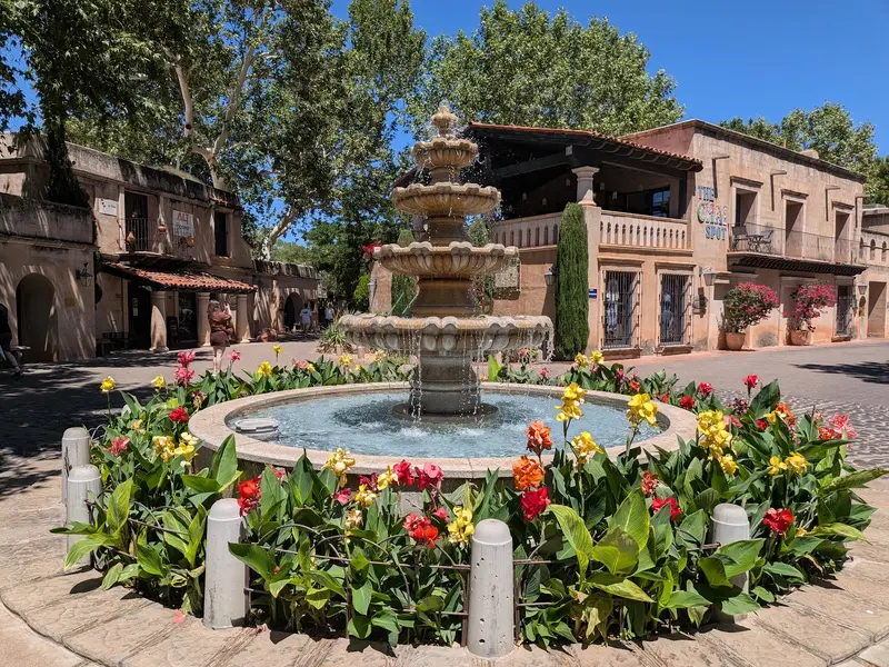 Tlaquepaque Arts & Shopping Village