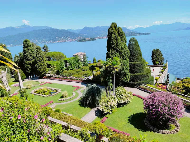 Isola Bella and Palazzo Borromeo