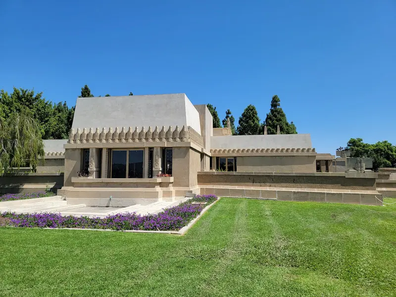 Hollyhock House