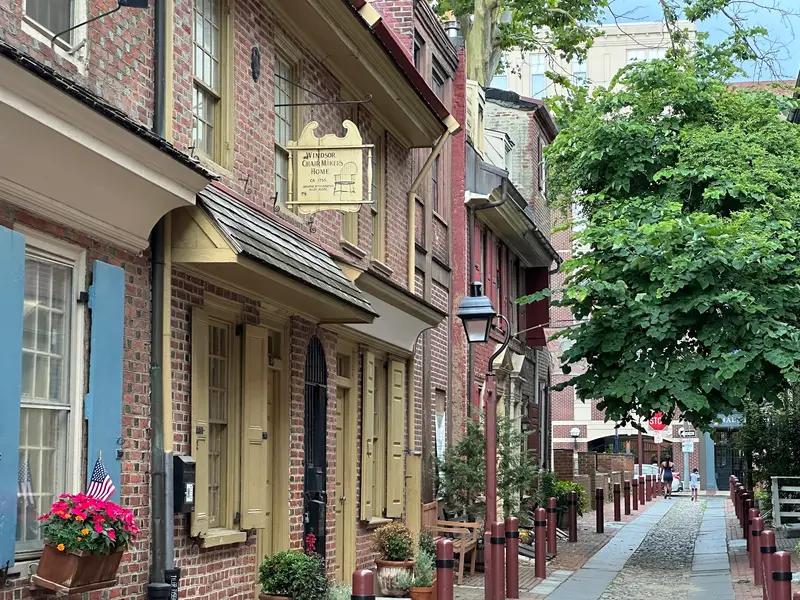Elfreth's Alley