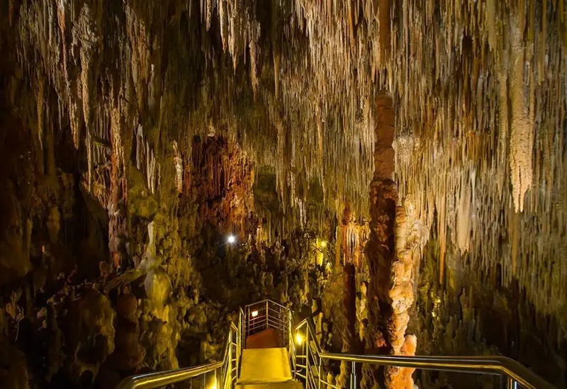 Höhle von Kastania