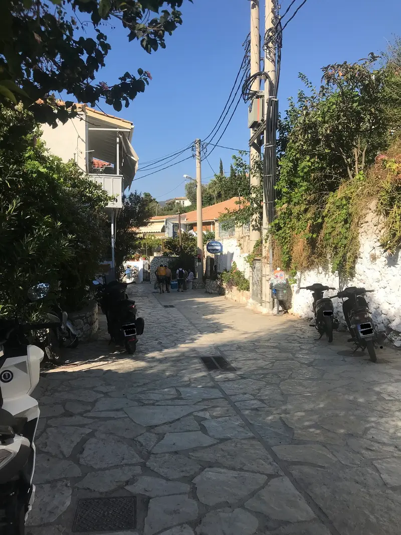 Agios Nikitas und Kathisma