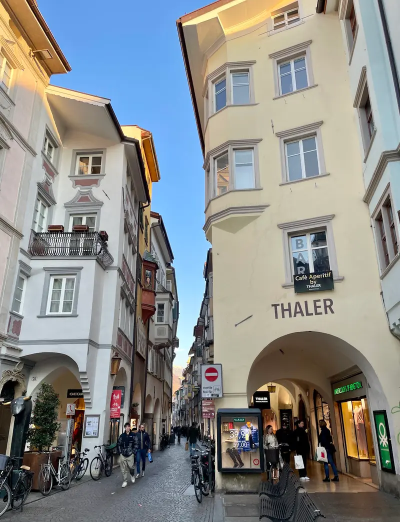 Die Bozner Lauben (Via Portici)