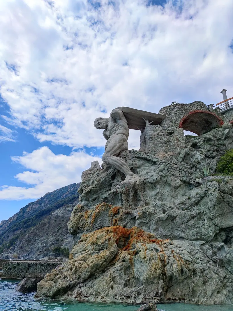 Giant of Monterosso