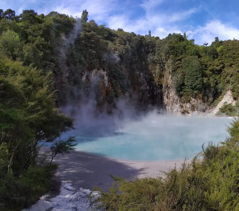 Waimangu Volcanic Valley