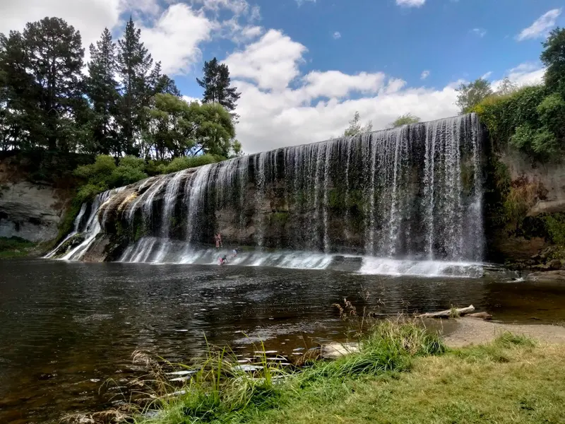 Rere Falls