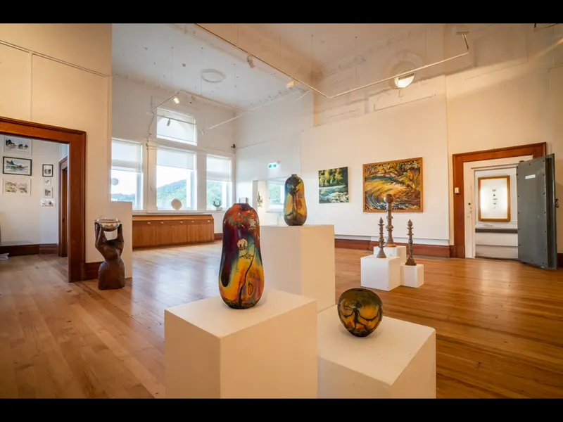 Left Bank Art Gallery