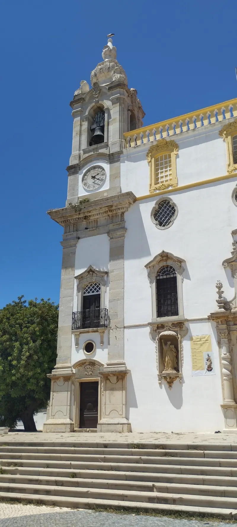 Igreja do Carmo und Capela dos Ossos