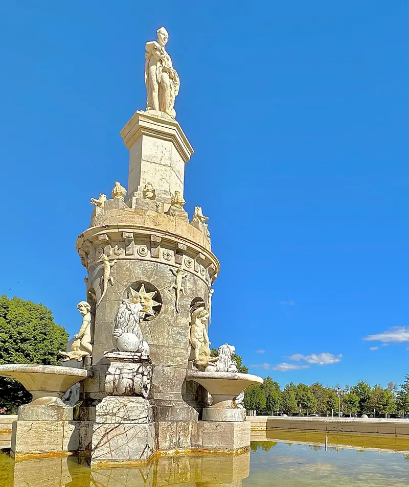 Fuente de la Mariblanca