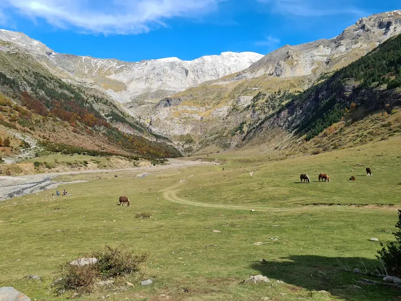 Llanos and Cascada de La Larri