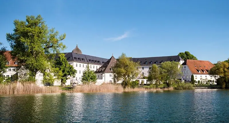 Fraueninsel mit Abtei Frauenwörth