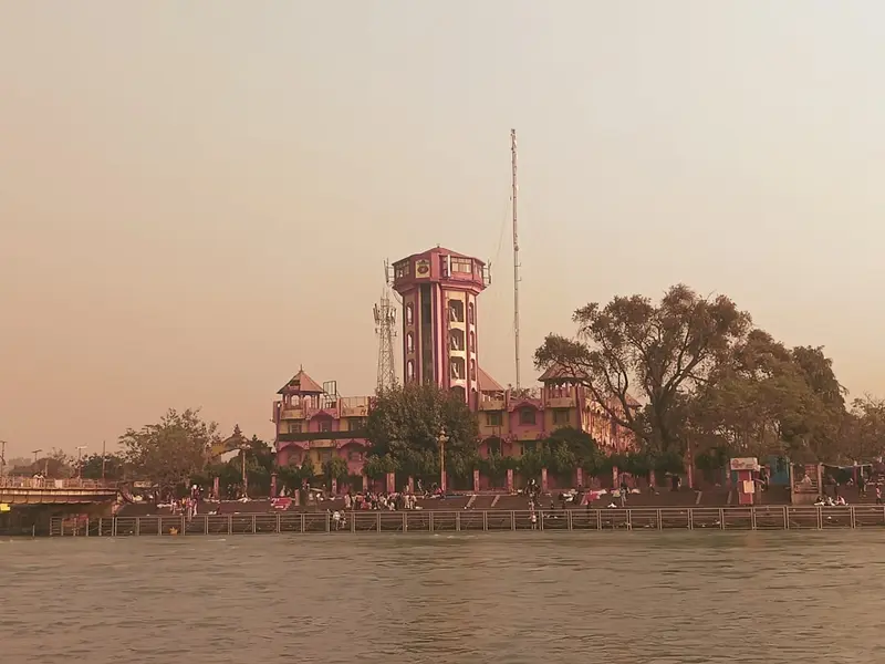 Chao Phraya Riverfront (Riverside)