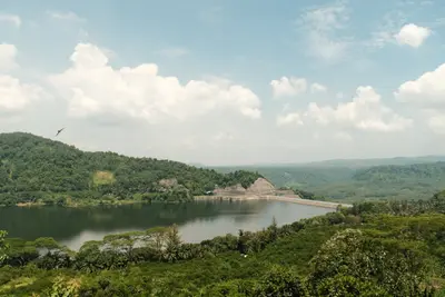 Cheow Lan Lake (Ratchaprapha Dam Reservoir)