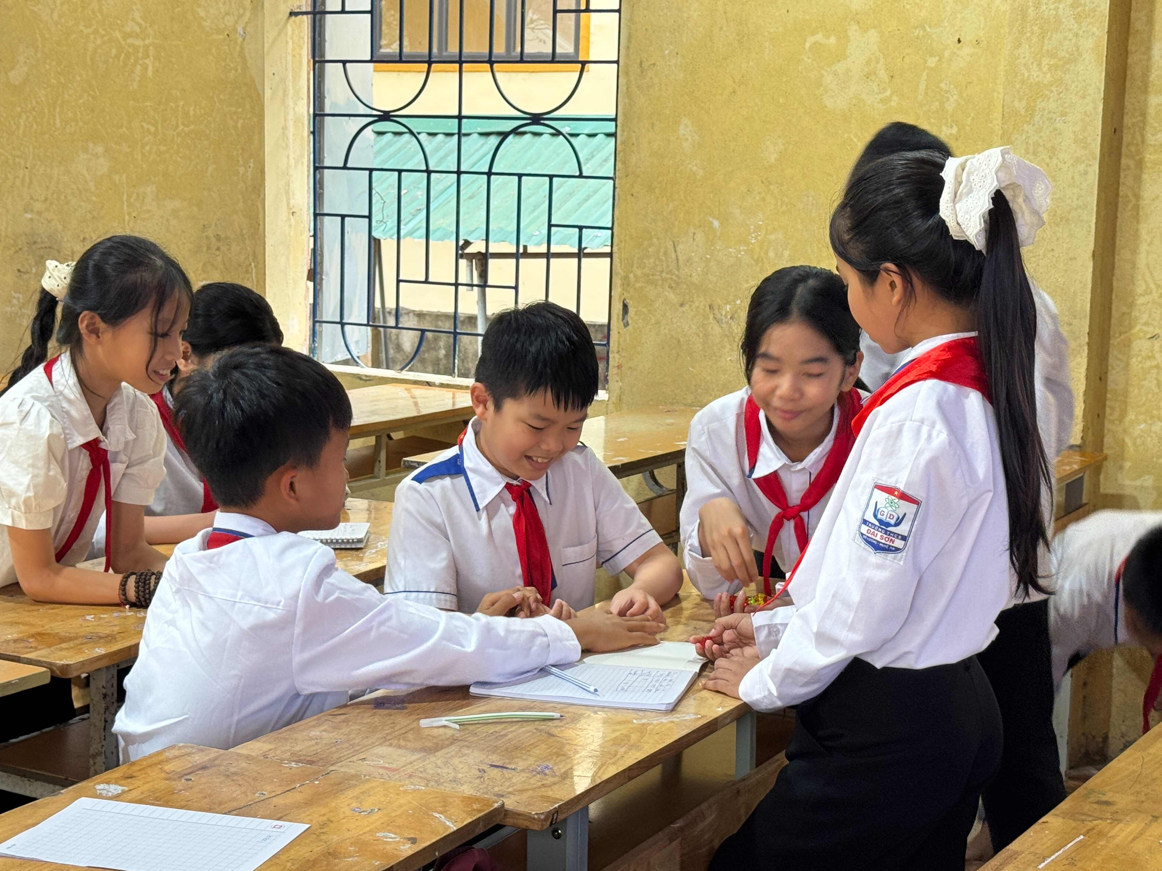 Numbers to Networks field team teaching applied math in a partner school.