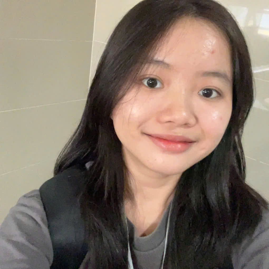 Photo of Ms. Thùy Dương