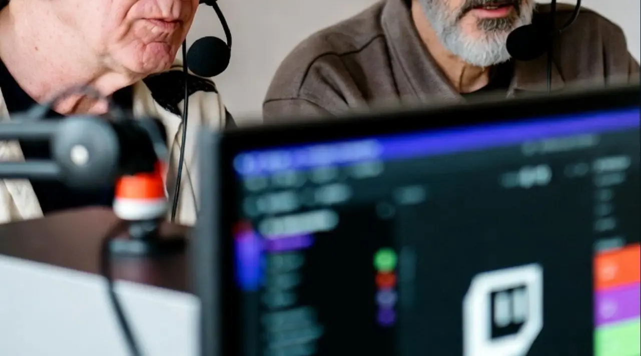 Grandpa Accidentally Becomes Top Twitch 'Just Chatting' Streamer