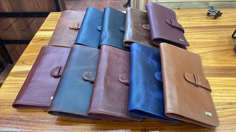 Porta pasaporte familiar - image 2