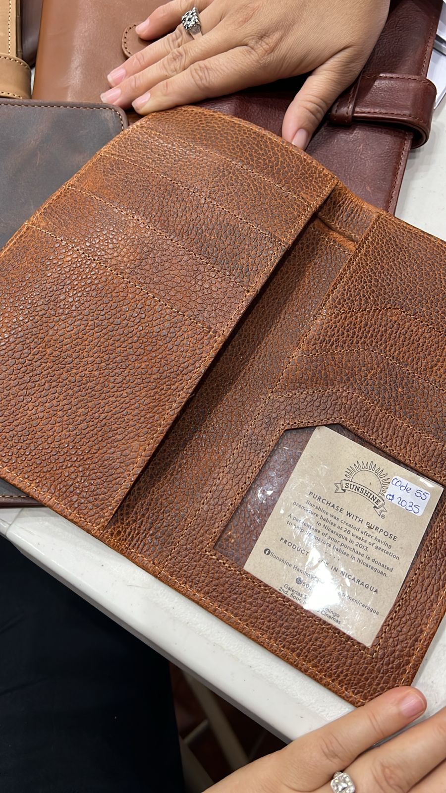 Porta pasaporte familiar - image 5