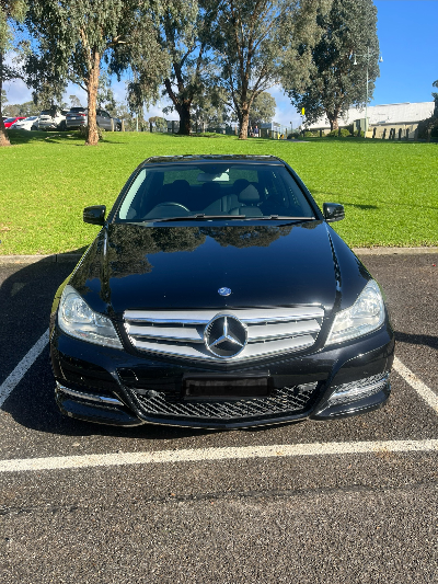 2013 Mercedes-Benz C200 Sedan – Excellent Condition
