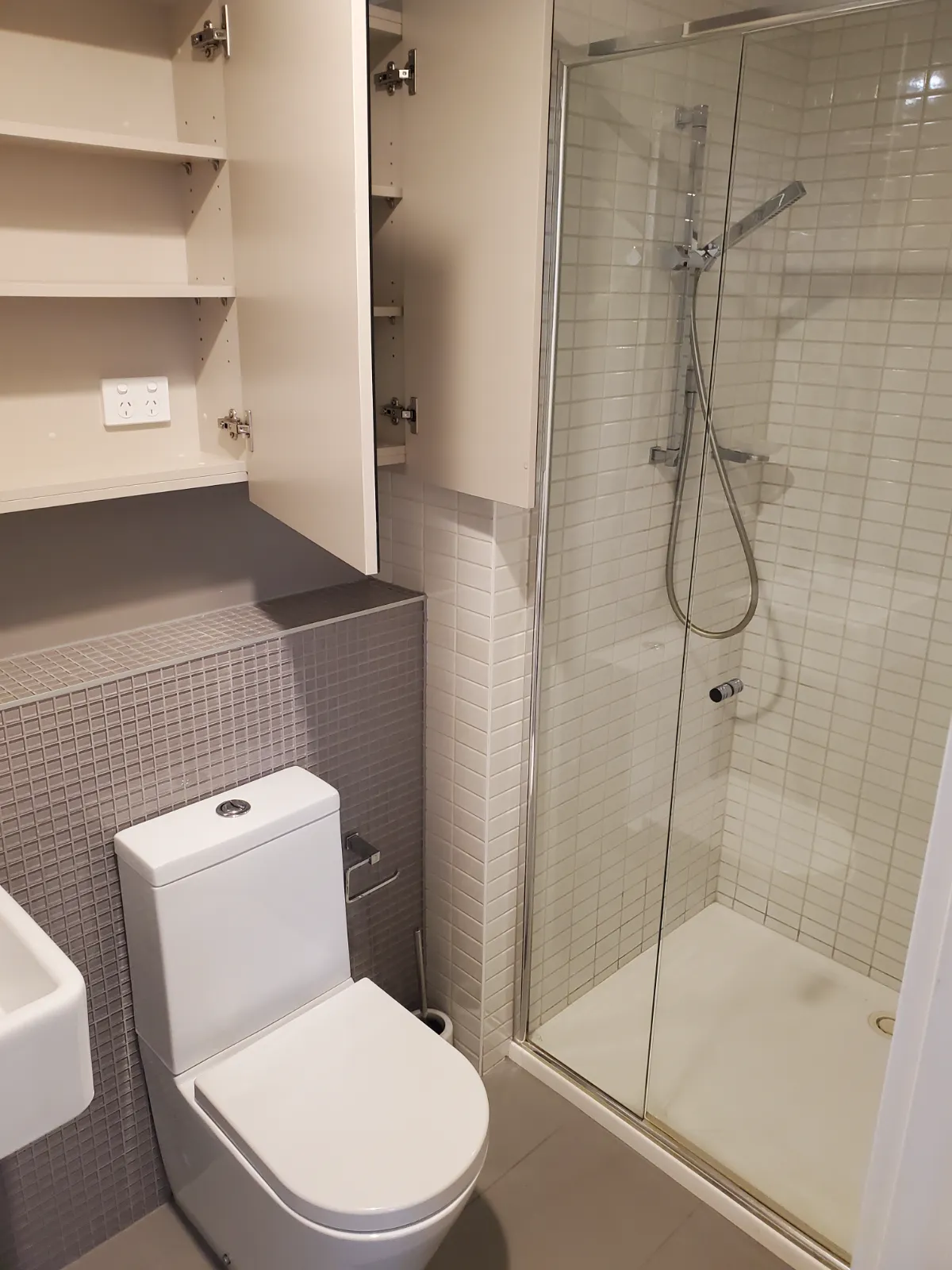 [시티]마스터룸 남자 2인 1실 1명 구합니다