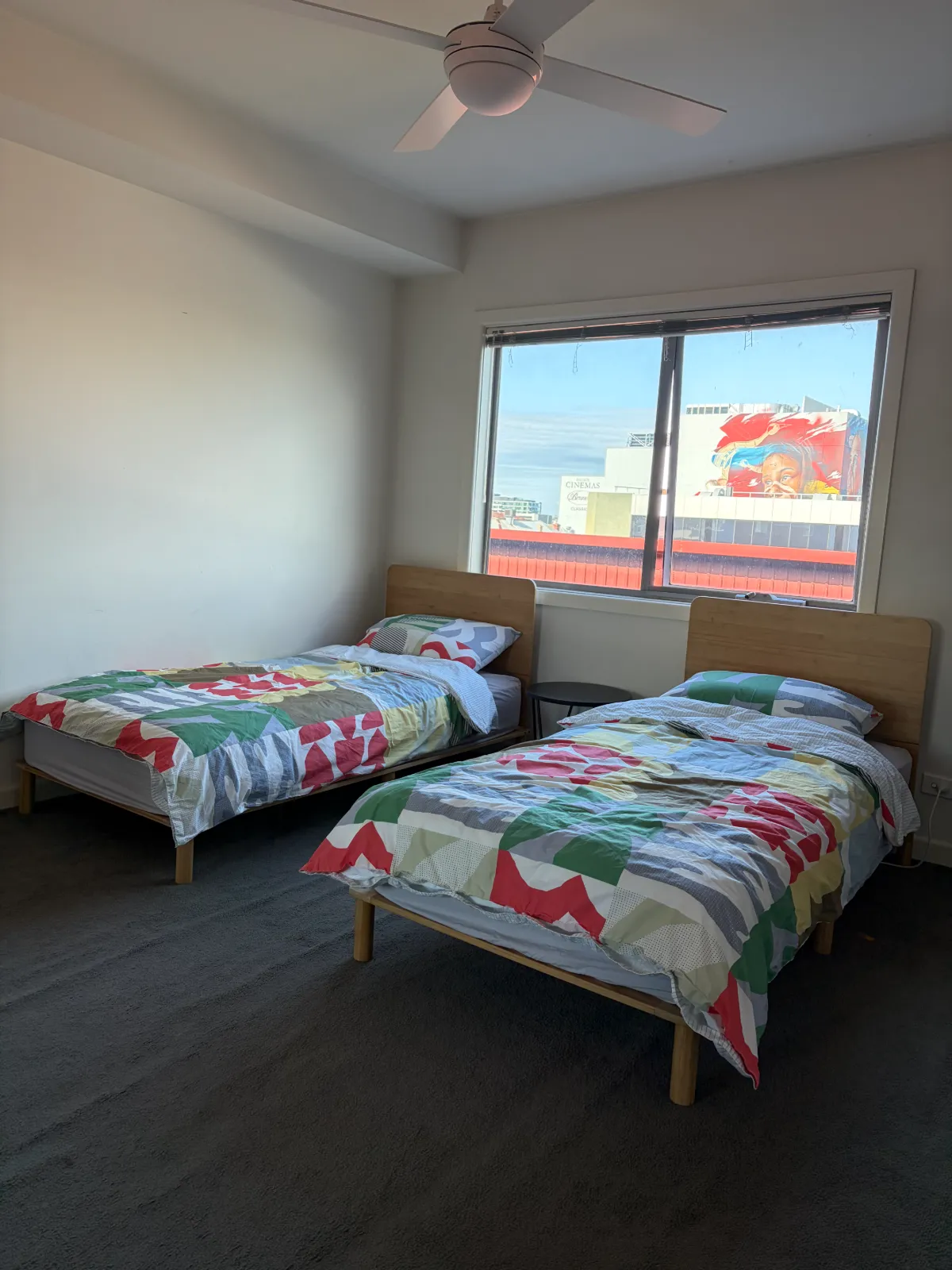 무니폰즈 Moonee Ponds/복층/2인1실(여자두분or독방)