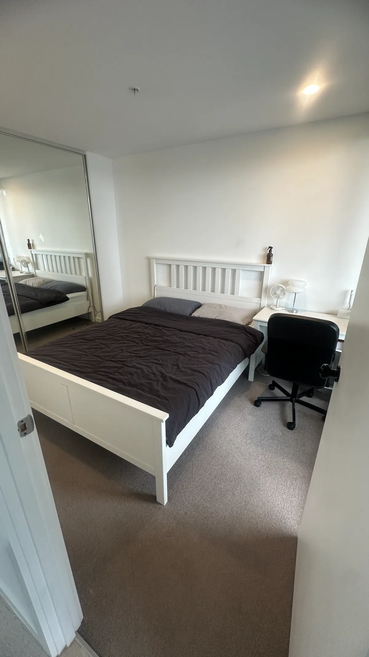 📢 웨스트멜버른 독방 단기쉐어생 구합니다 (2Bed 1Bath 아파트)
