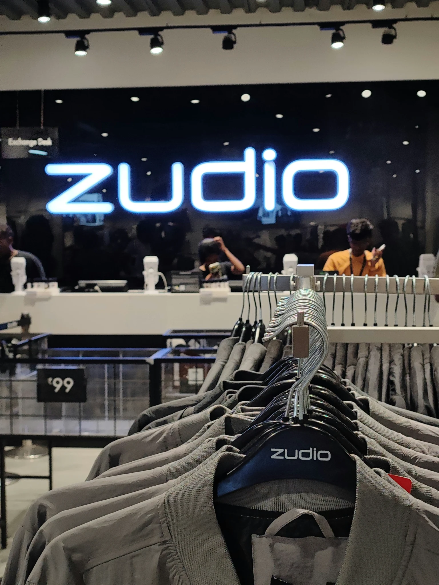 The Real Story of Indian Fashion's Growth Isn't Luxury — It's Fast Fashion