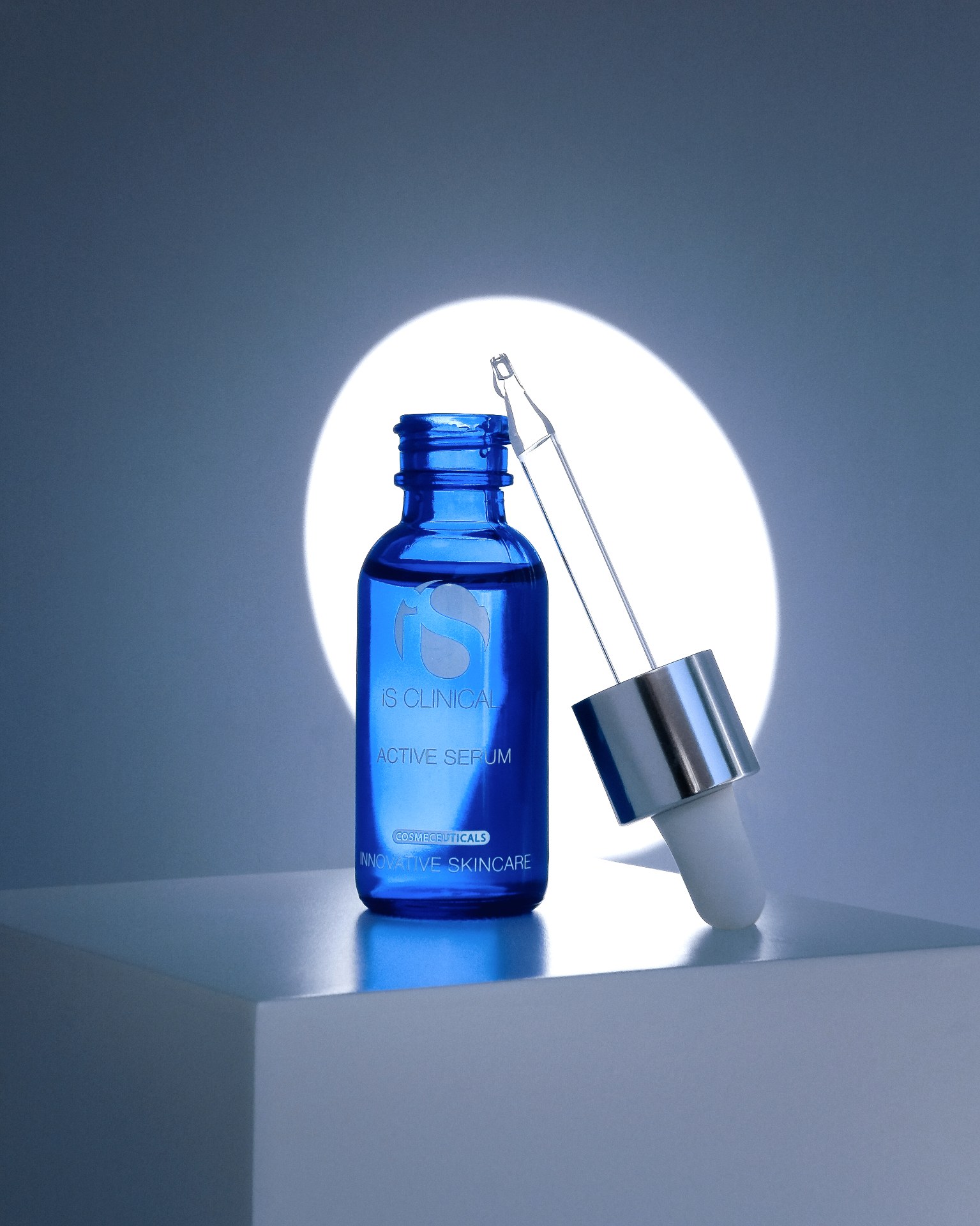 iS Clinical Active Serum photo 4