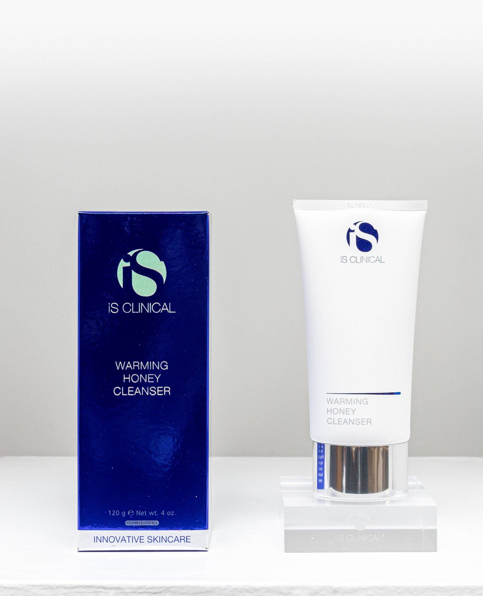 iS Clinical Warming Honey Cleanser photo 3