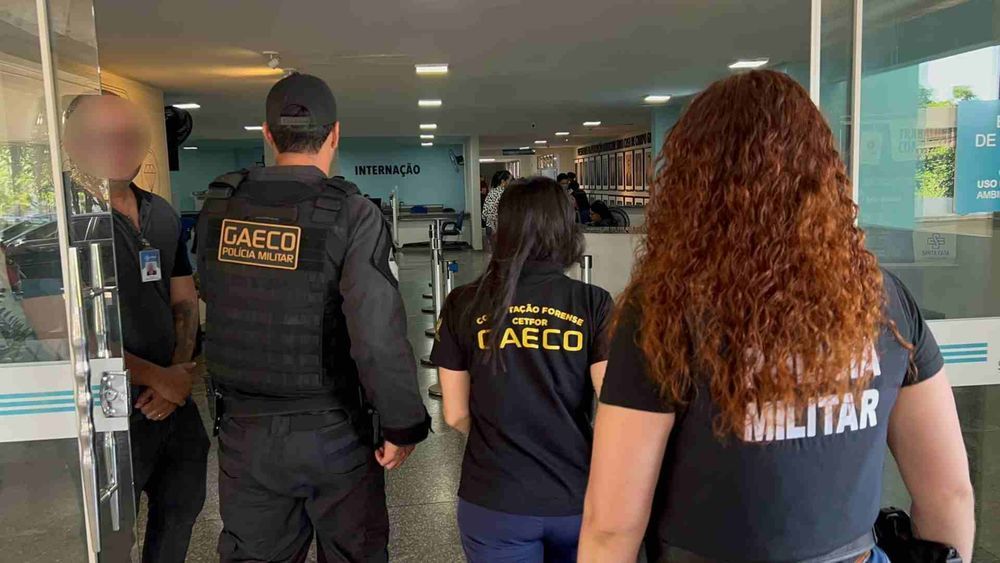 Ao menos seis equipes do Gaeco estão na Santa Casa. 