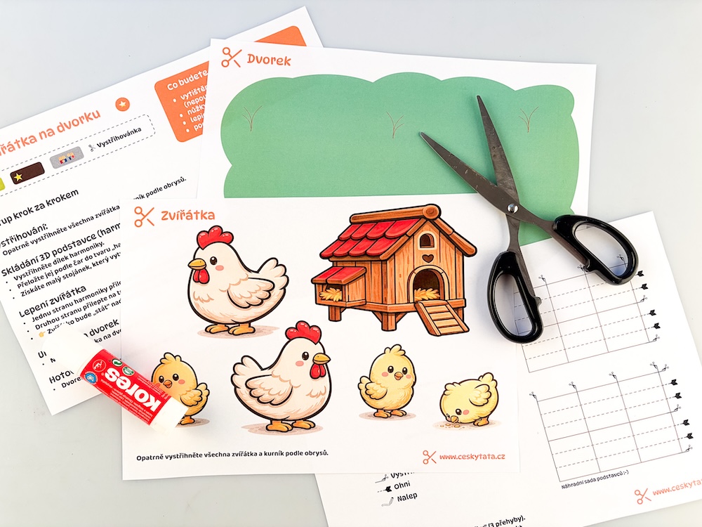 Náhled vystřihovánky se zvířátky na dvorku