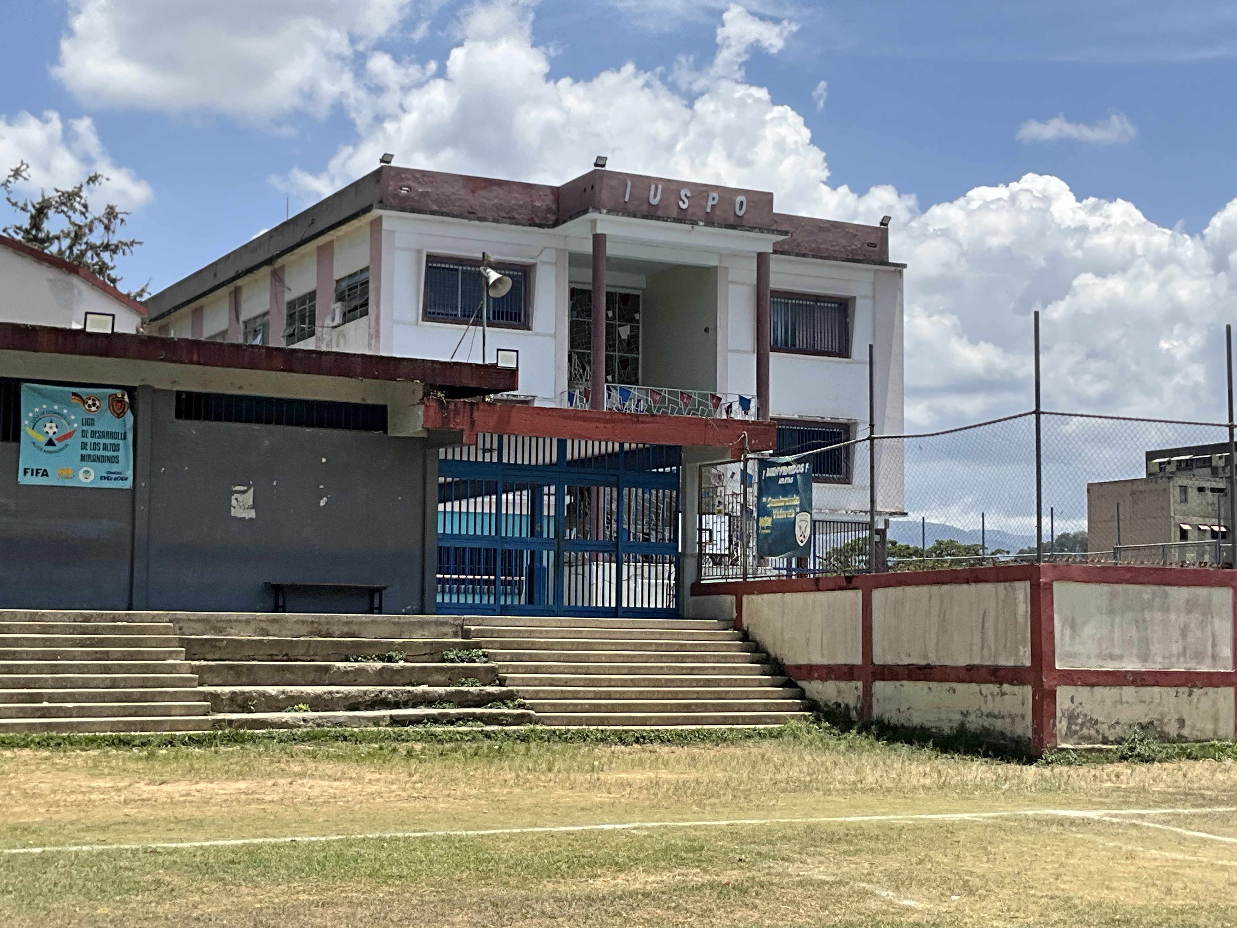 Fachada / Exterior