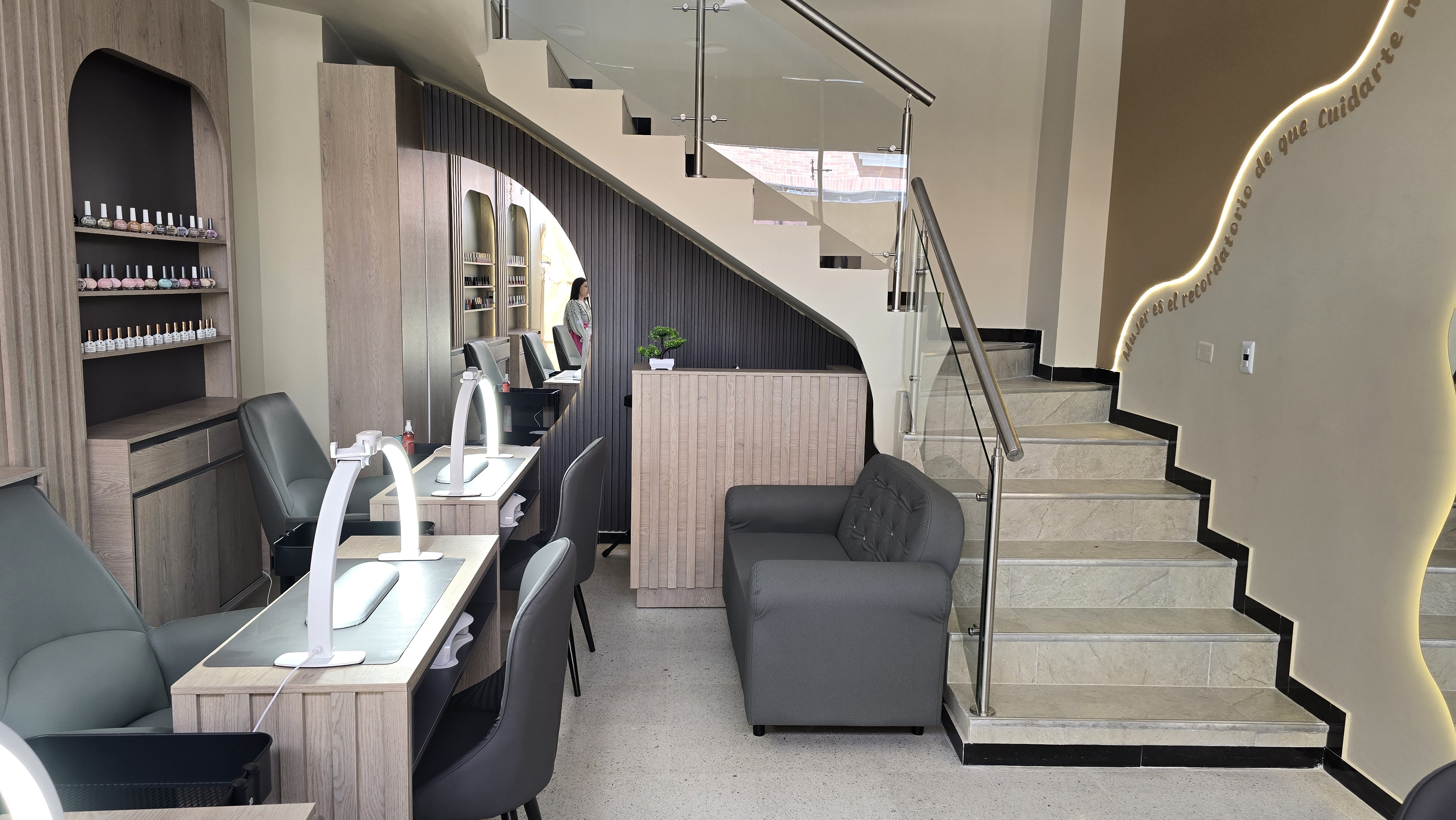 Elegant background with soft tones related to a beauty salon.