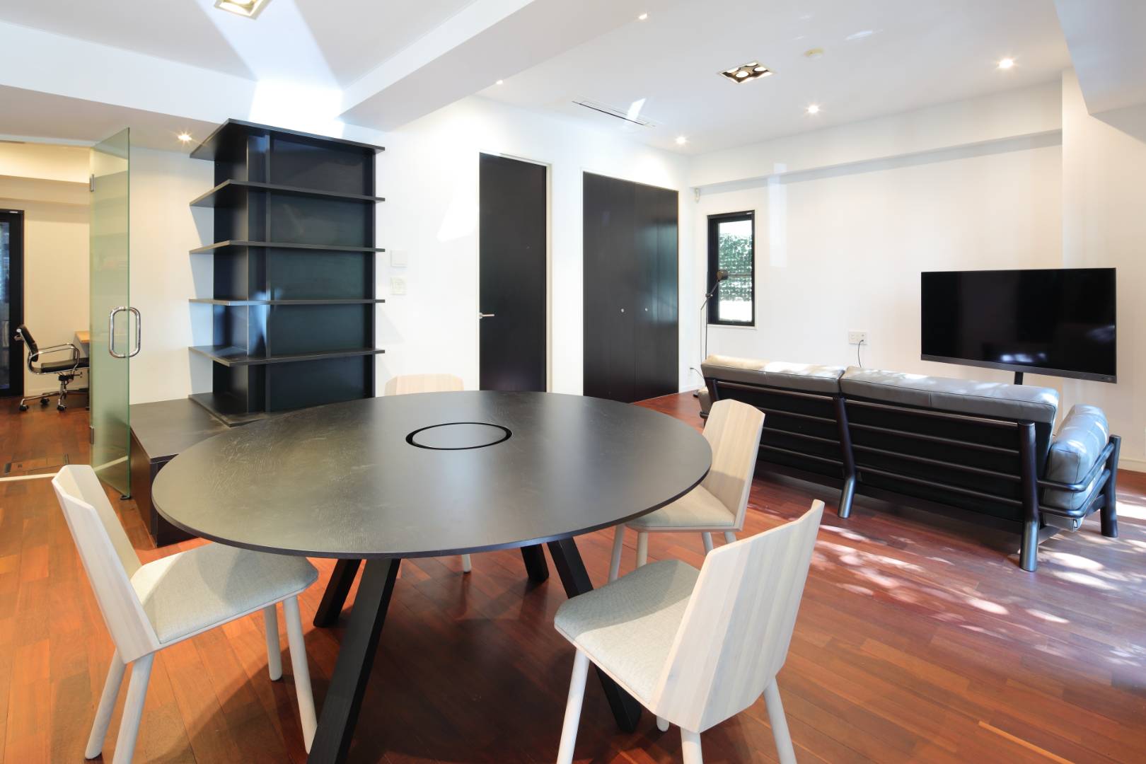 The Yu Minami Aoyama 101