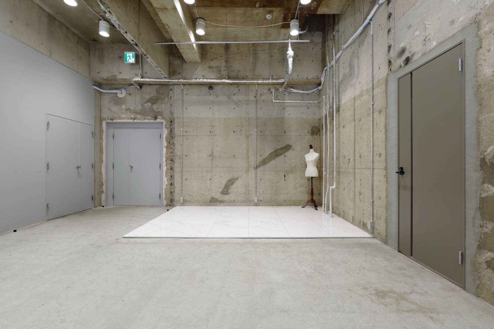 That's color vase 2st メゾネット