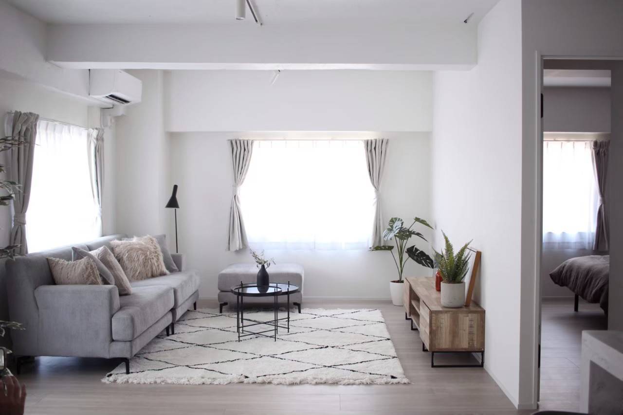 EBISU HOUSE
