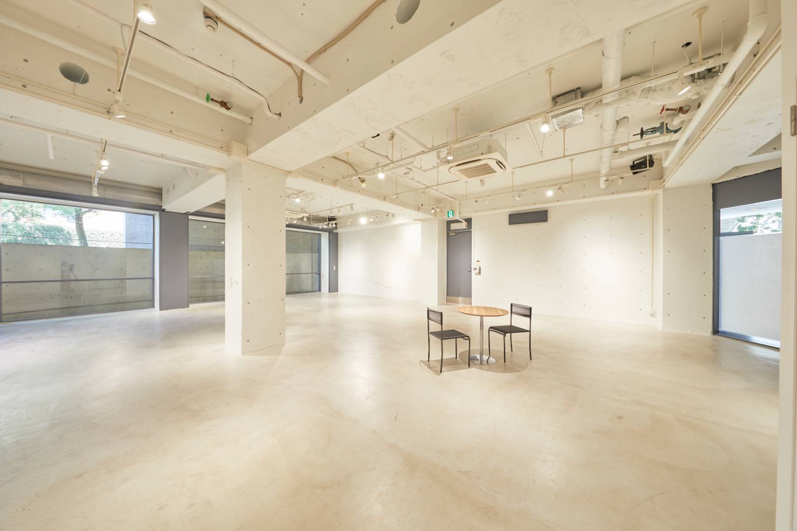 スタジオの画像
