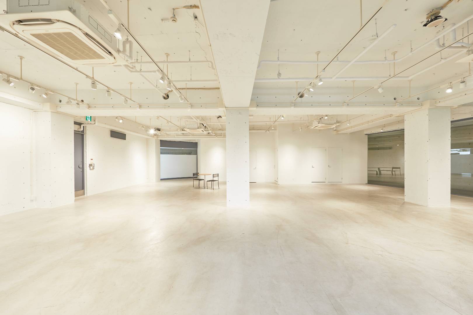 スタジオの画像