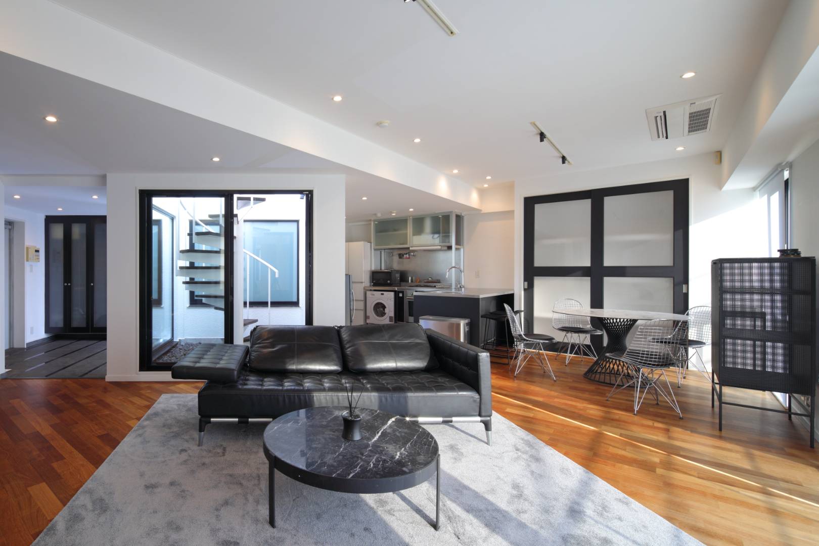 The Yu Minami Aoyama 301