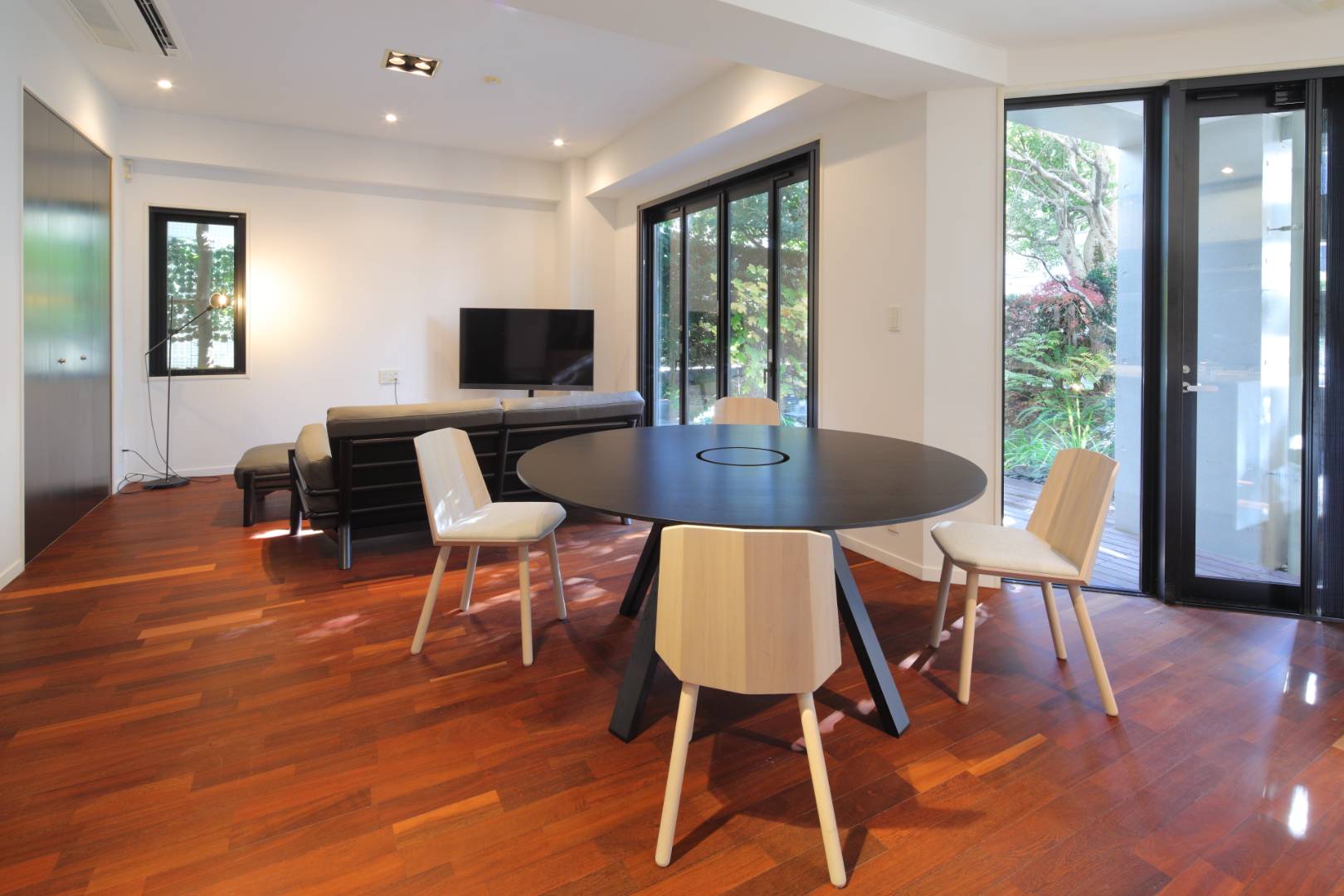 The Yu Minami Aoyama 101