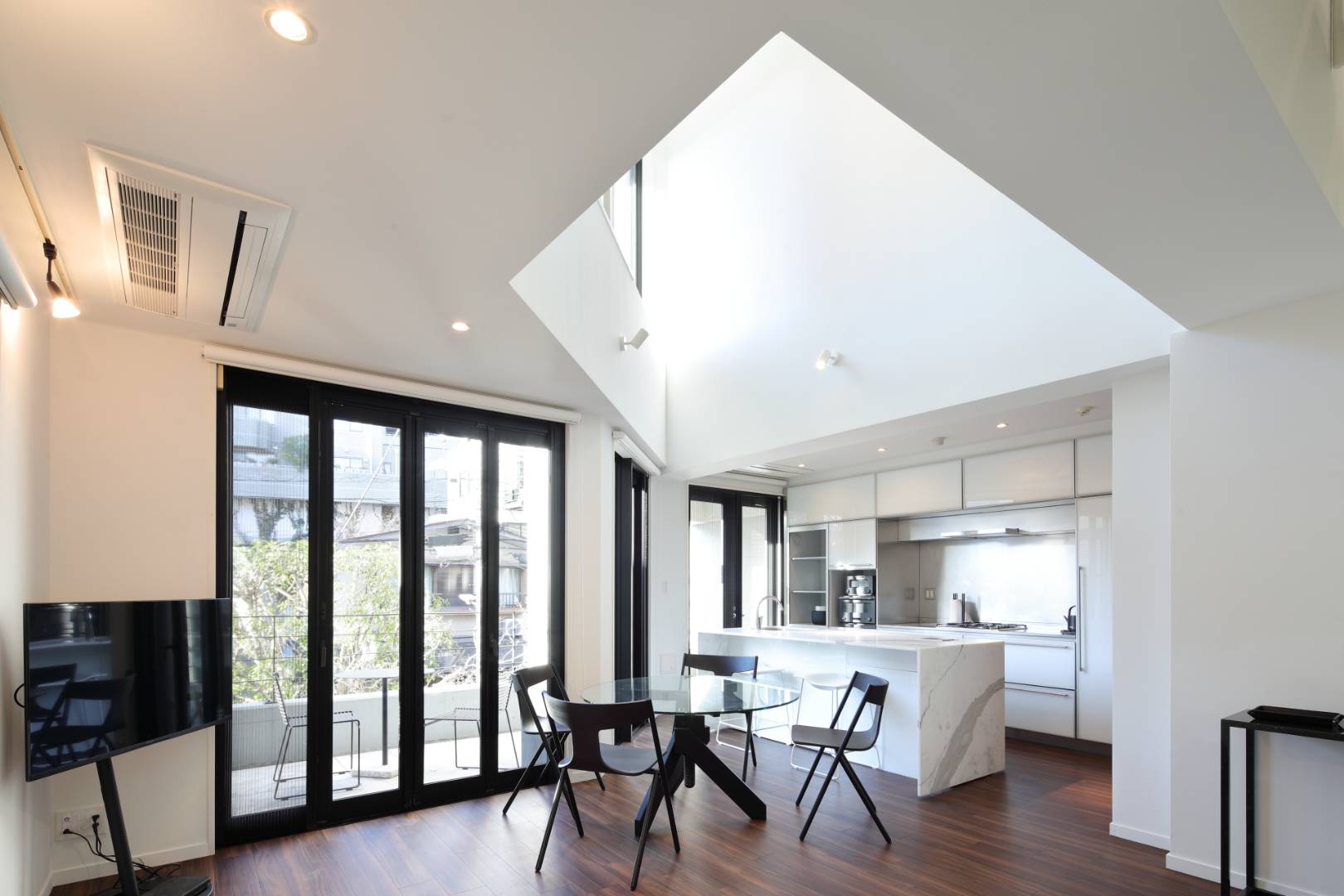 The Yu Minami Aoyama 201