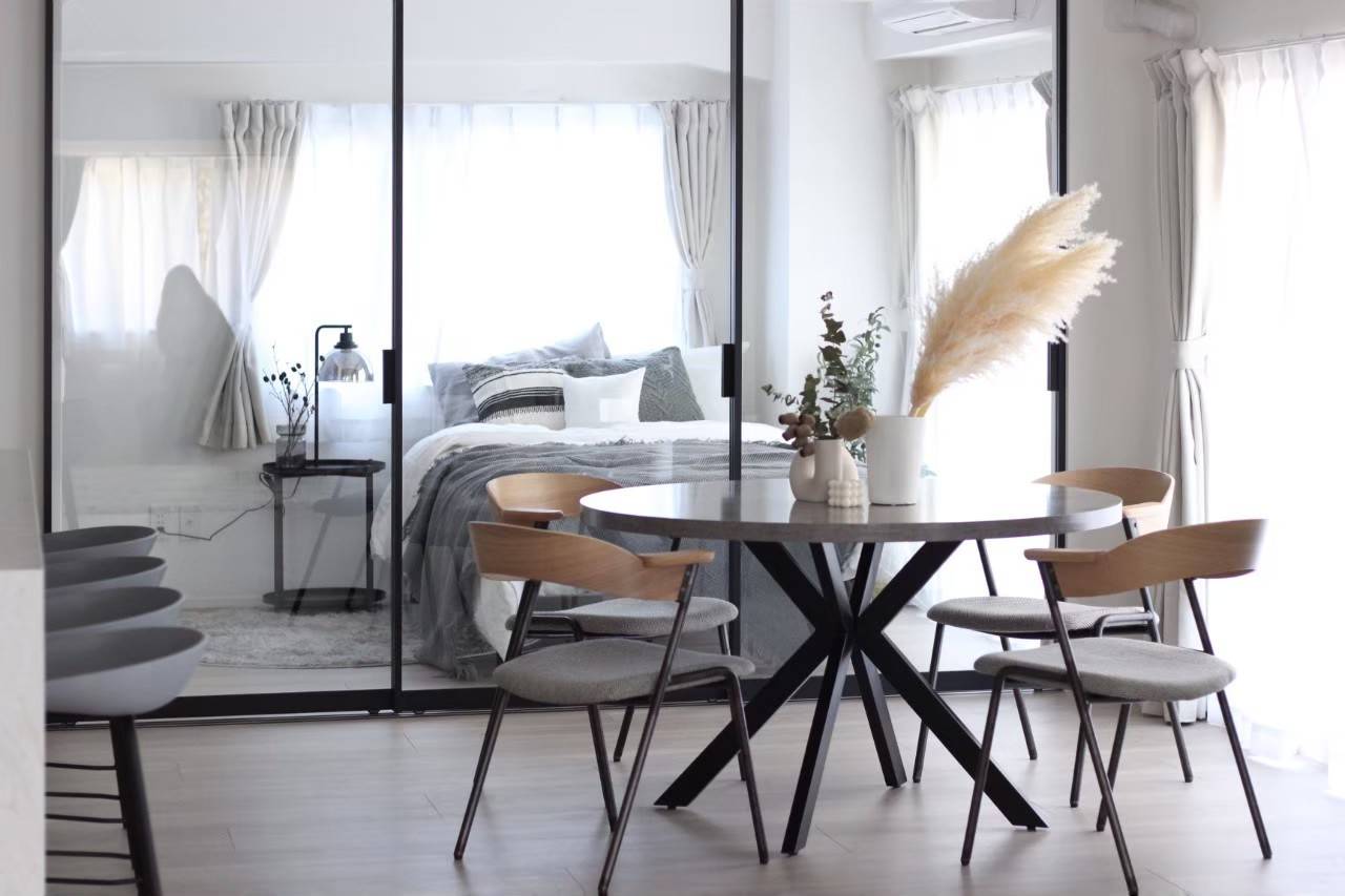 EBISU HOUSE