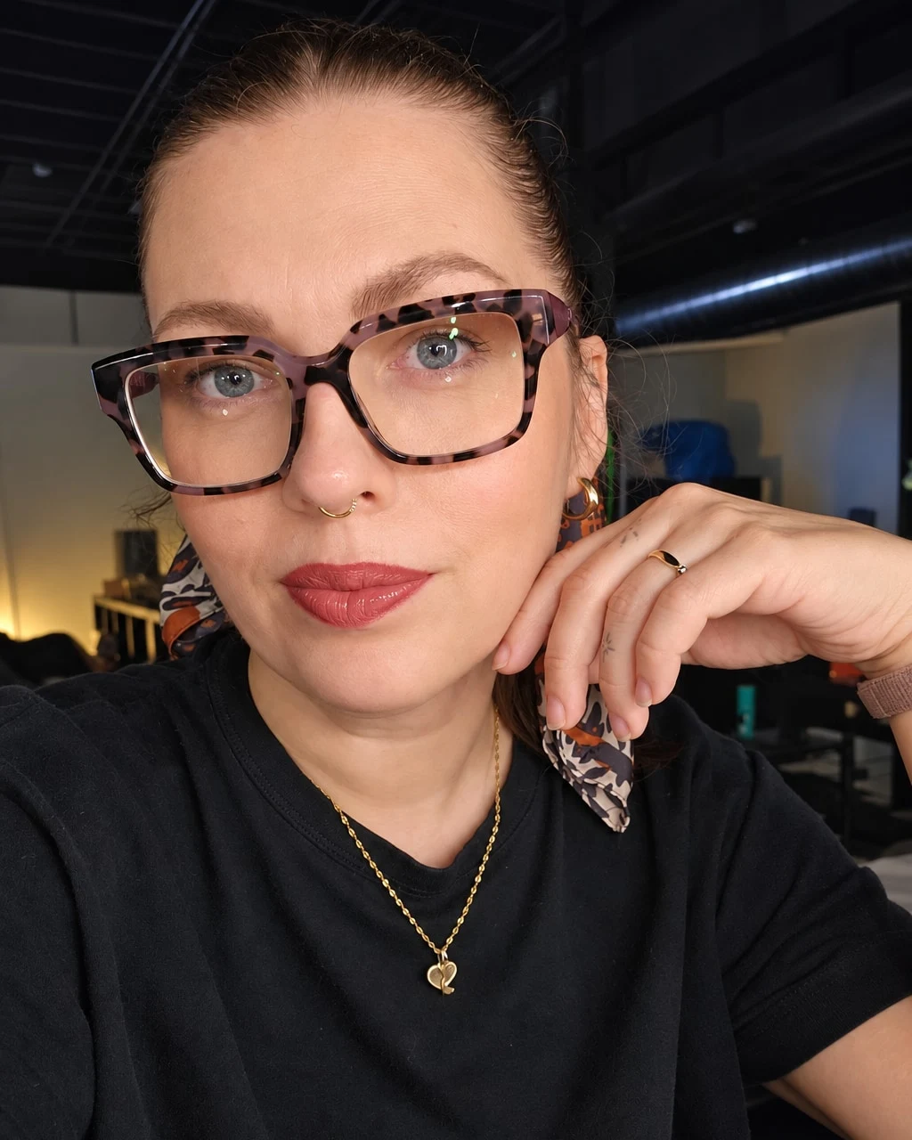 Dorka — tatuażystka specjalizująca się w stylu graficznym, założycielka Przytulna Tattoo Katowice