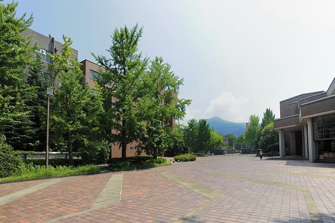 Đại học Công nghệ và Dệt may Kyoto Banner