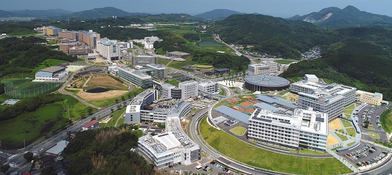 Đại học Kyushu Banner